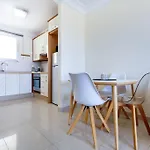 Magic Garden And Ocean View Apartman *